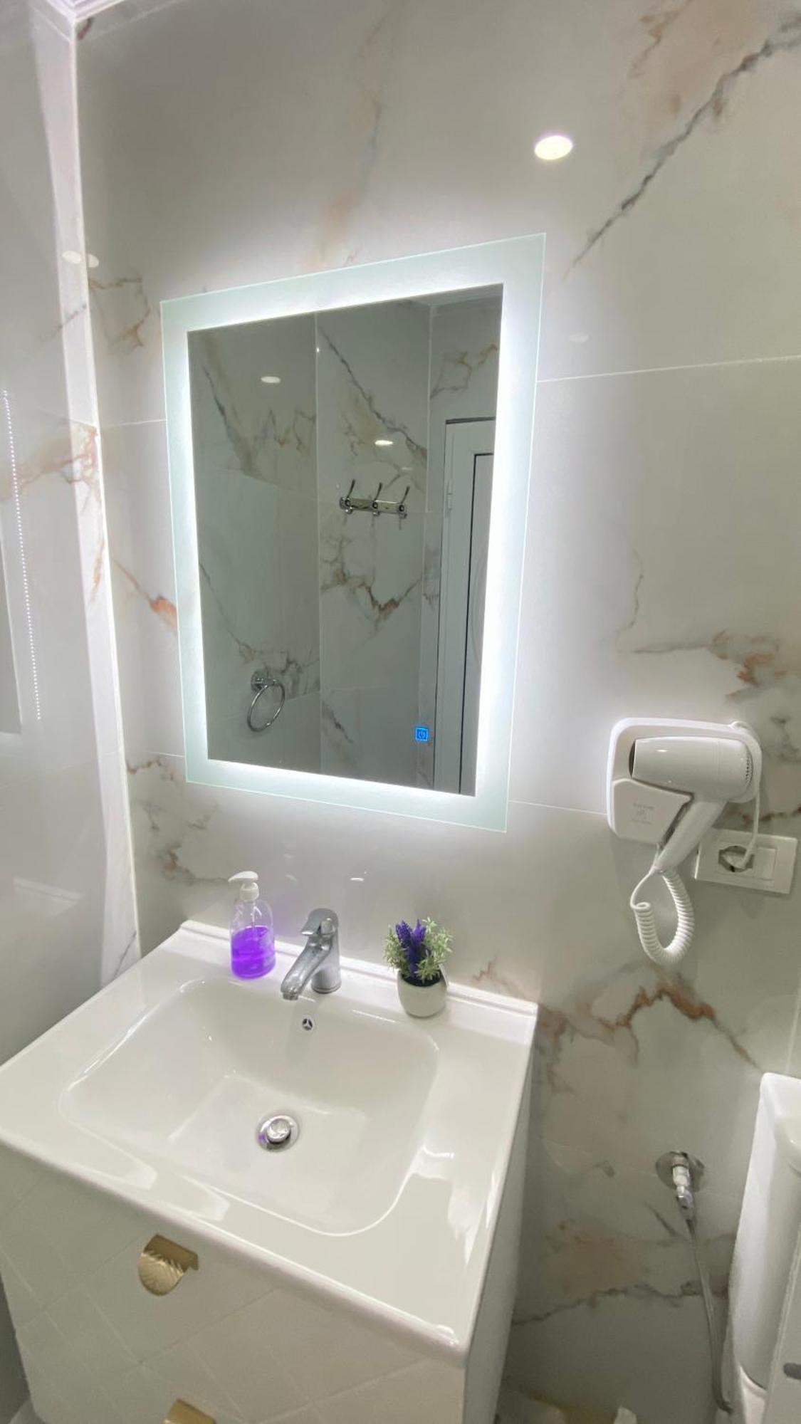 Guest House Luli Strumi Берат Экстерьер фото