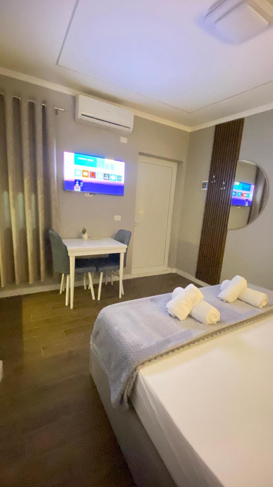 Guest House Luli Strumi Берат Экстерьер фото