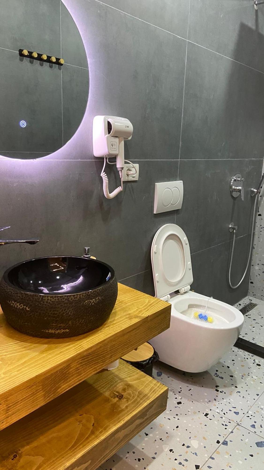 Guest House Luli Strumi Берат Экстерьер фото