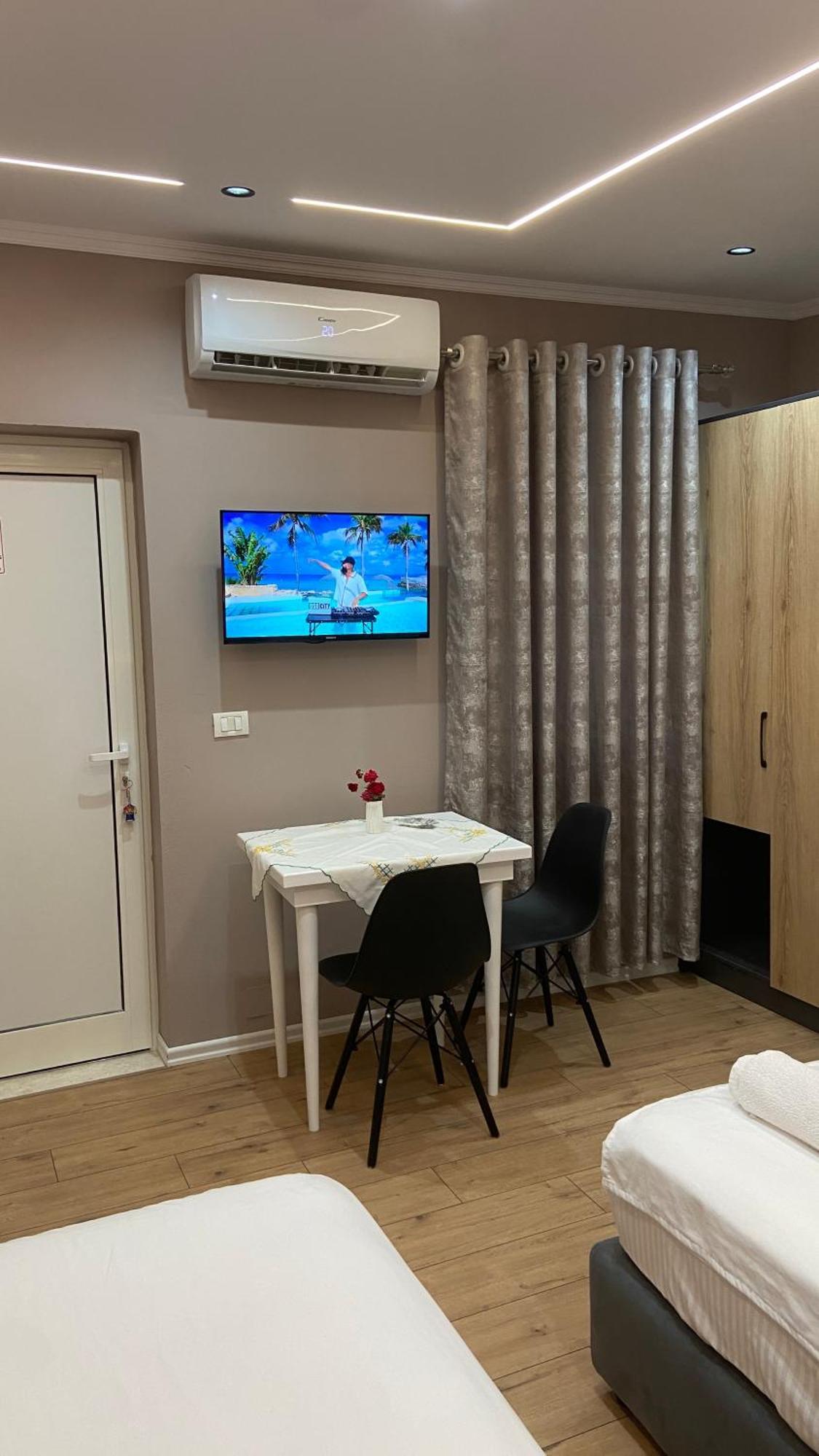 Guest House Luli Strumi Берат Экстерьер фото